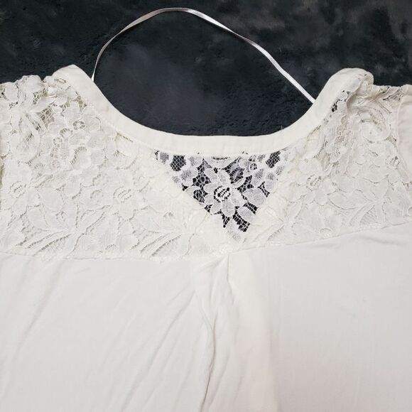 Le Chateau Lace Details 3/4 Sleeve Blouse Size XL - Picture 7 of 8